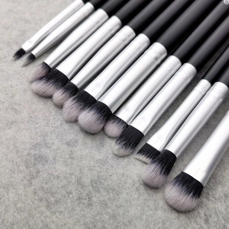 Professional 18 Piece Makeup Brush Set with Case